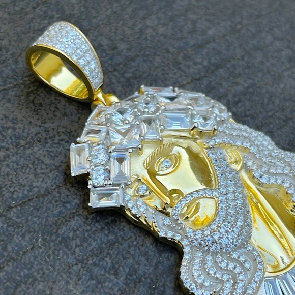 Iced Out 10 carat Moissanite Jesus Peice Baguette Pendant - 14k Yellow ovr 925 S - Picture 9 of 10